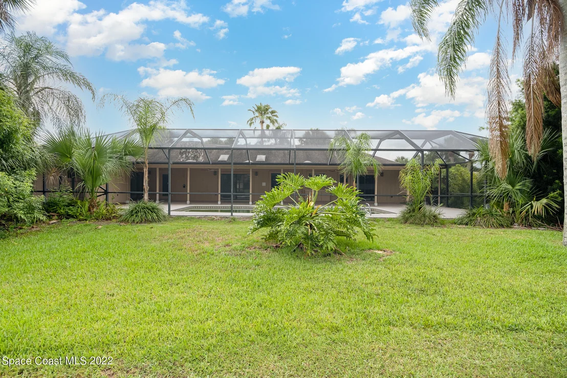 Photo of 730 Whispering Pines Circle