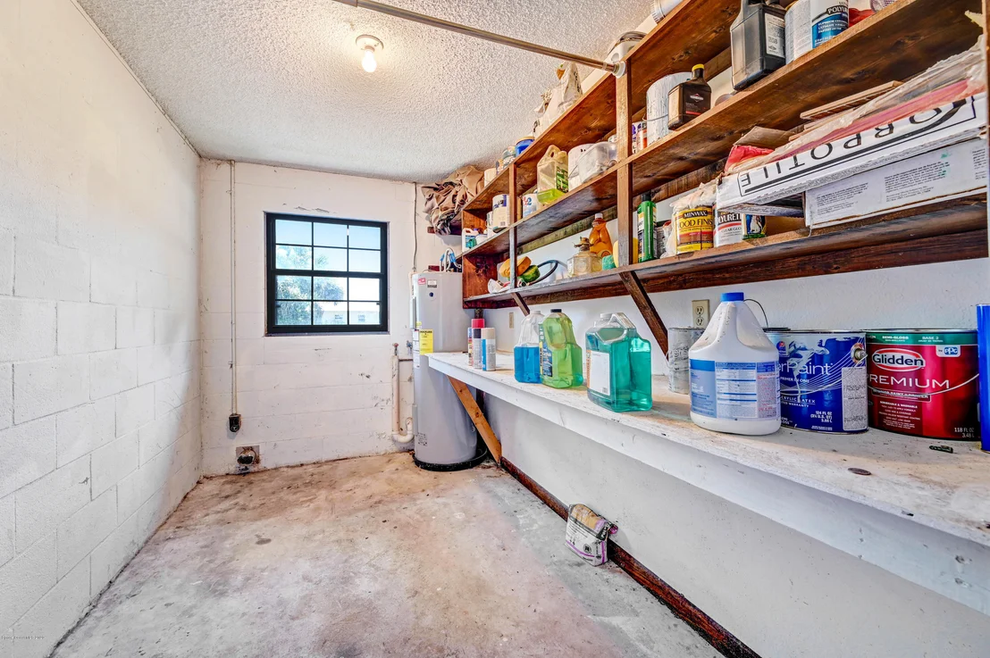 Photo of 6050 Mangrove Street