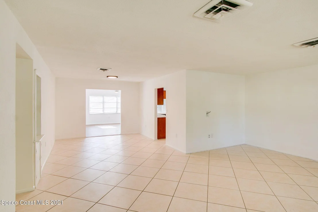 Photo of 37 Littlejohn Lane