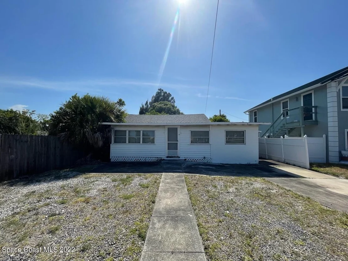 Photo of 1702 Oak Street