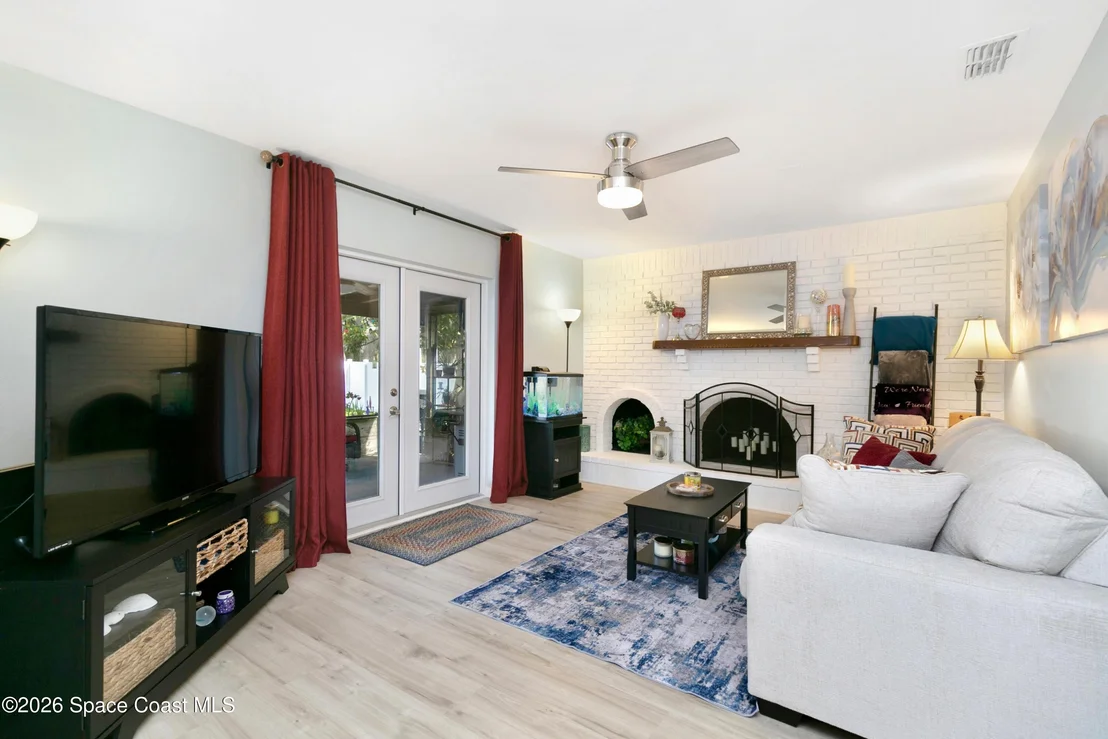 Photo of 1850 Aster Drive