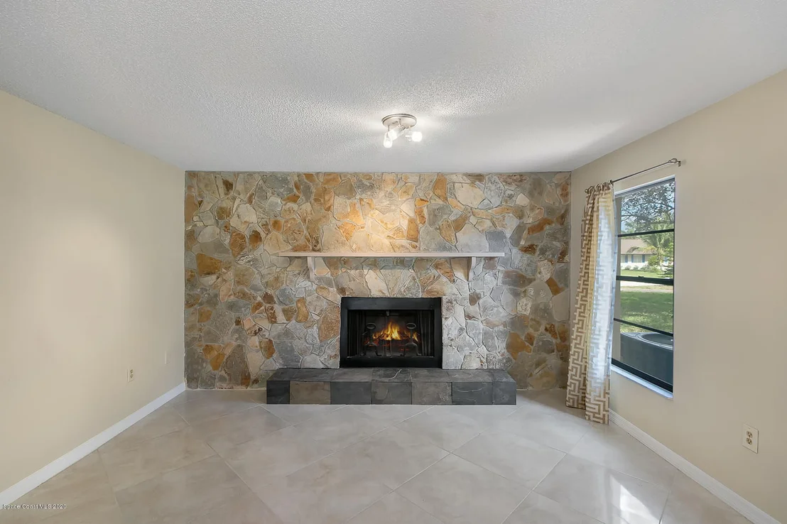 Photo of 481 Mosswood Boulevard