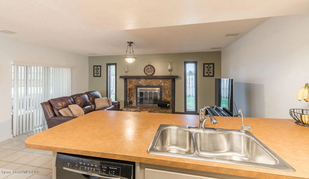 Photo of 979 Sable Lane