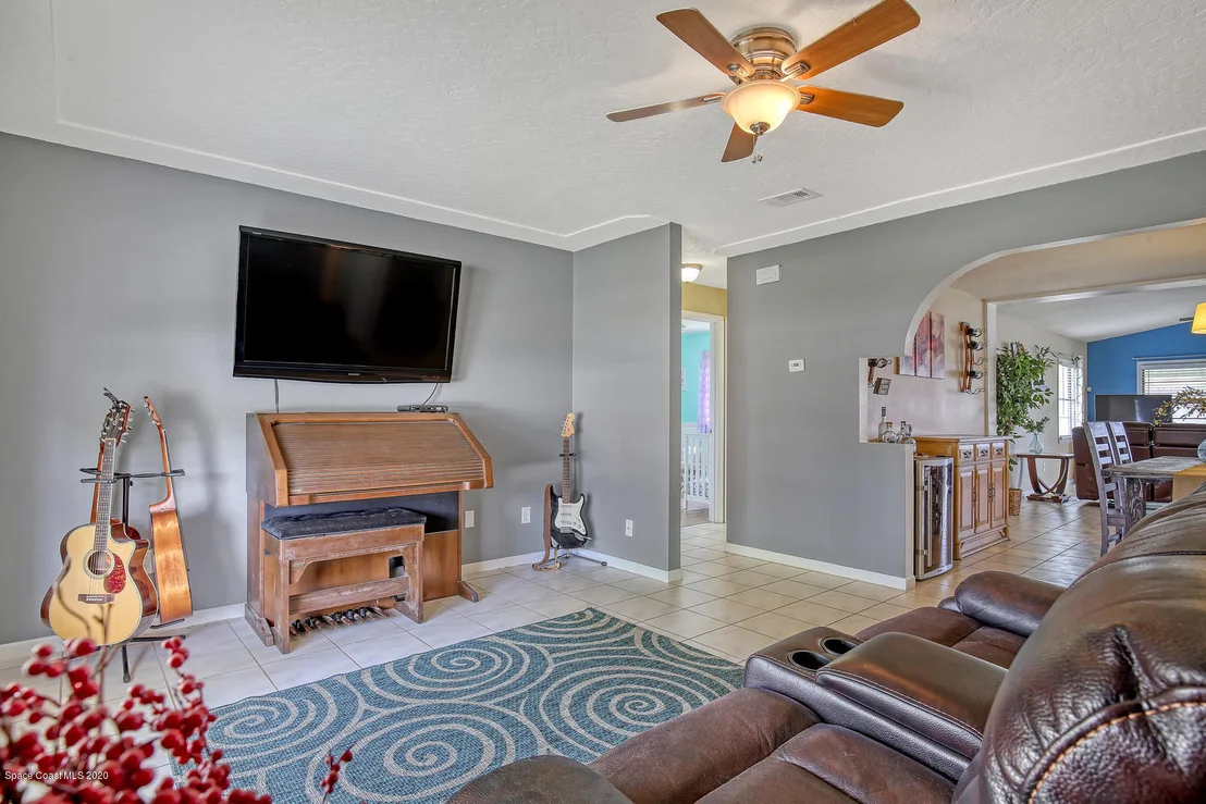 Photo of 656 Dijon Drive