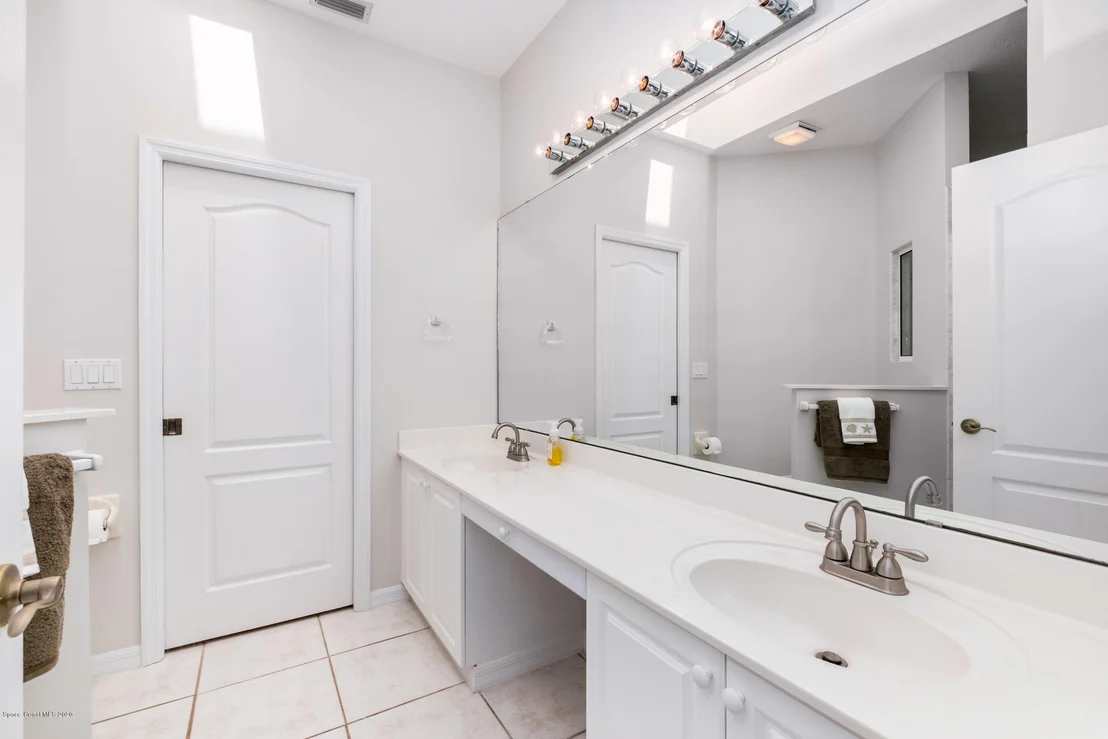 Photo of 4860 Bren Court