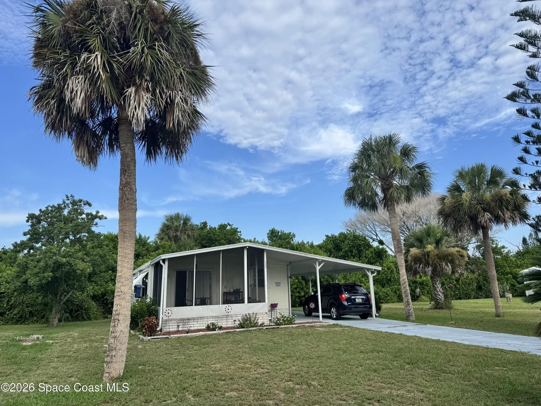 Photo of 7590 Blackhawk Road