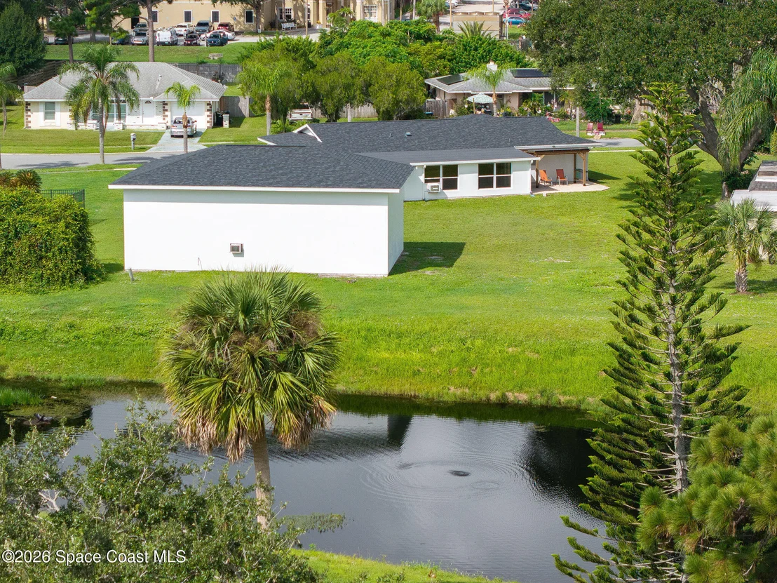 Photo of 722 Apollo Circle NE