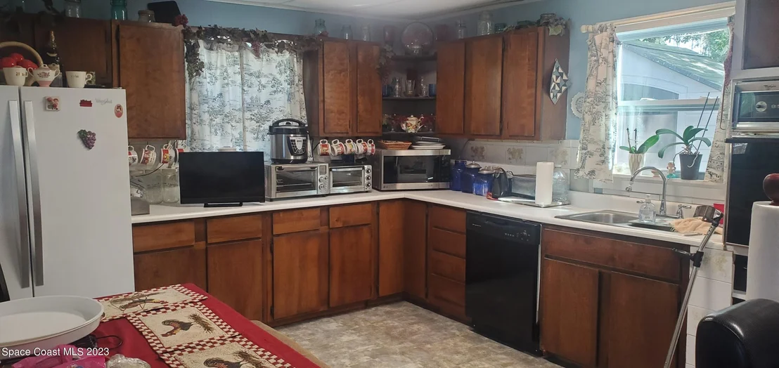 Photo of 2139 Rouse Lake Road