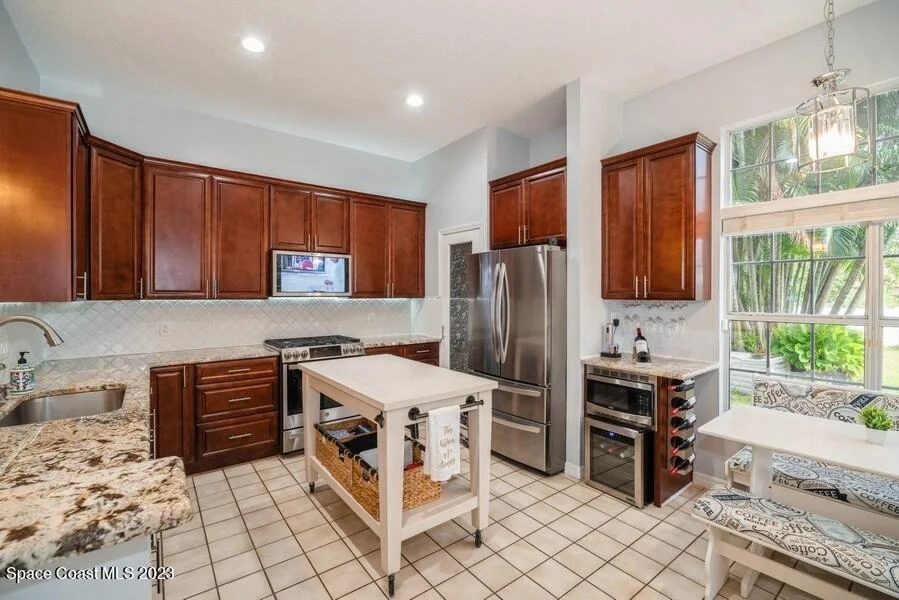 Photo of 4395 Canard Road