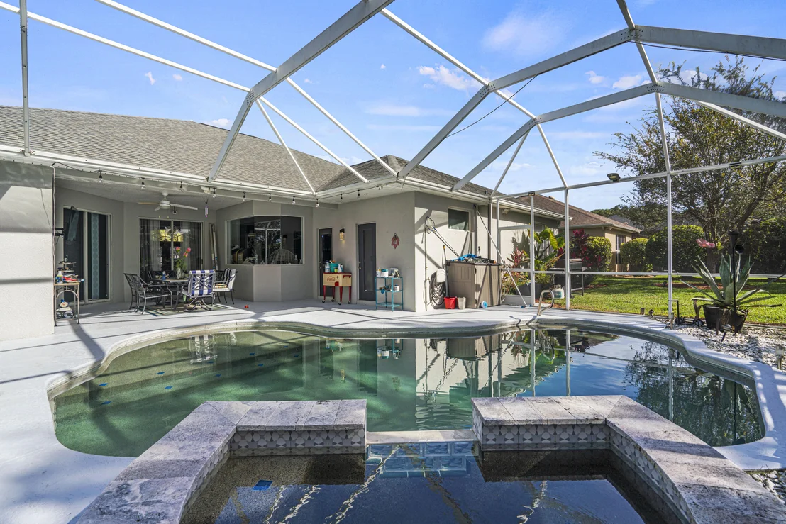 Photo of 712 Autumn Glen Drive