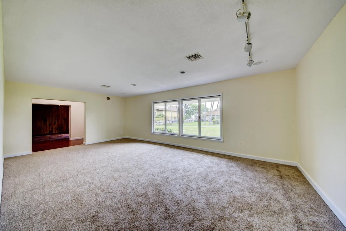 Photo of 2205 ROCKLEDGE Drive