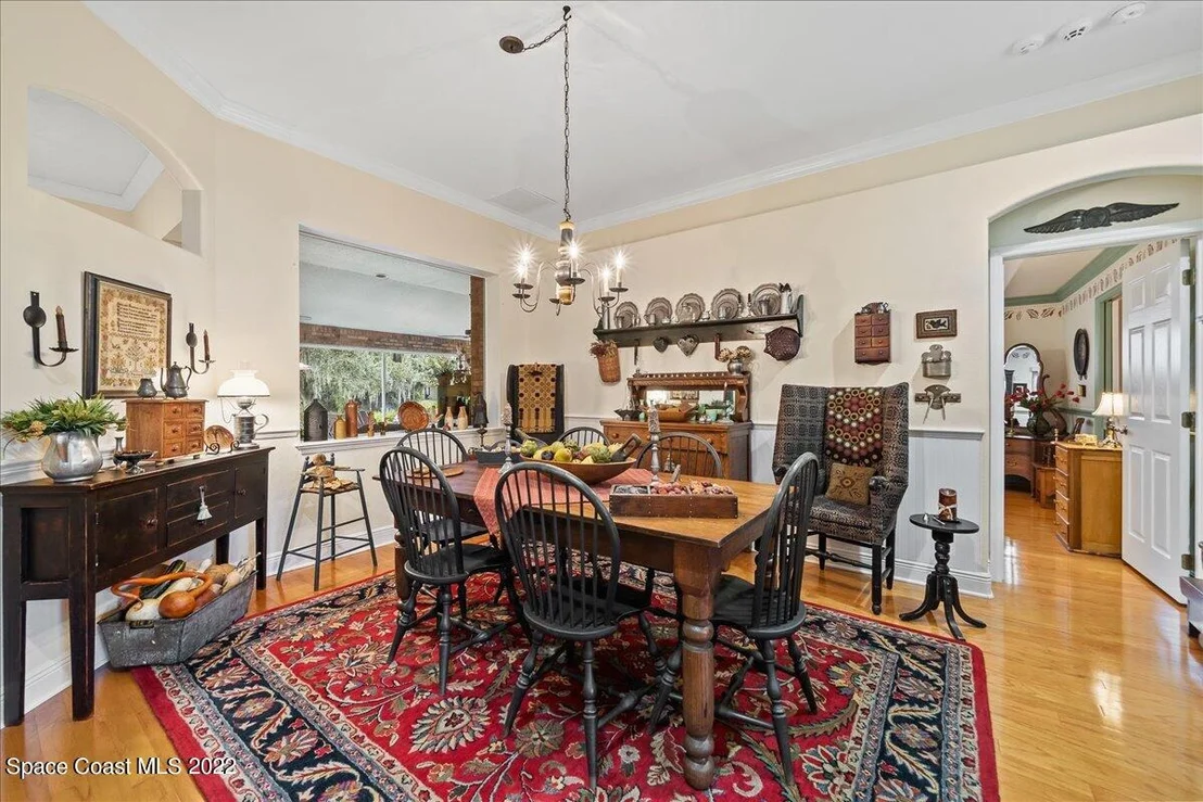 Photo of 2372 Woodfield Circle