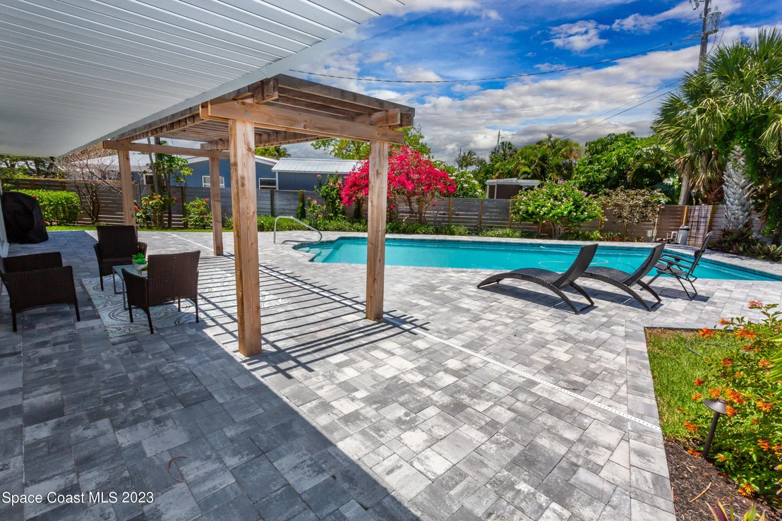 Photo of 500 Hibiscus Trail