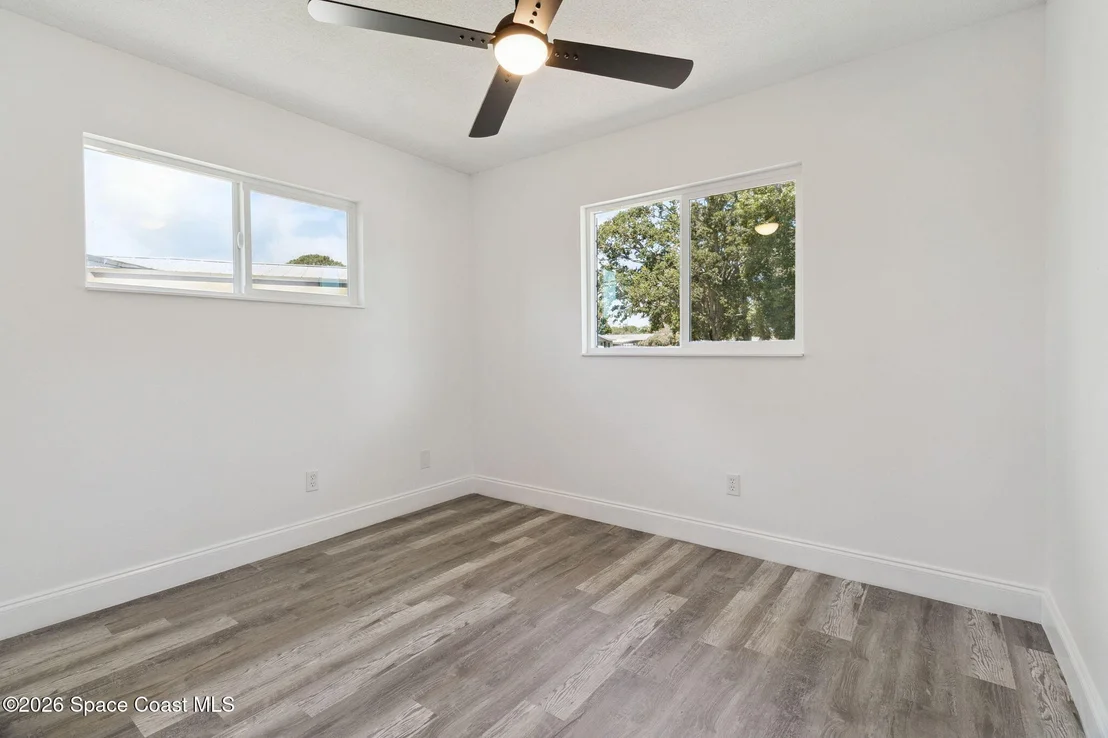 Photo of 949 Lexington Road