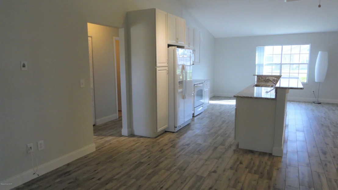 Photo of 6836 Cecil Road