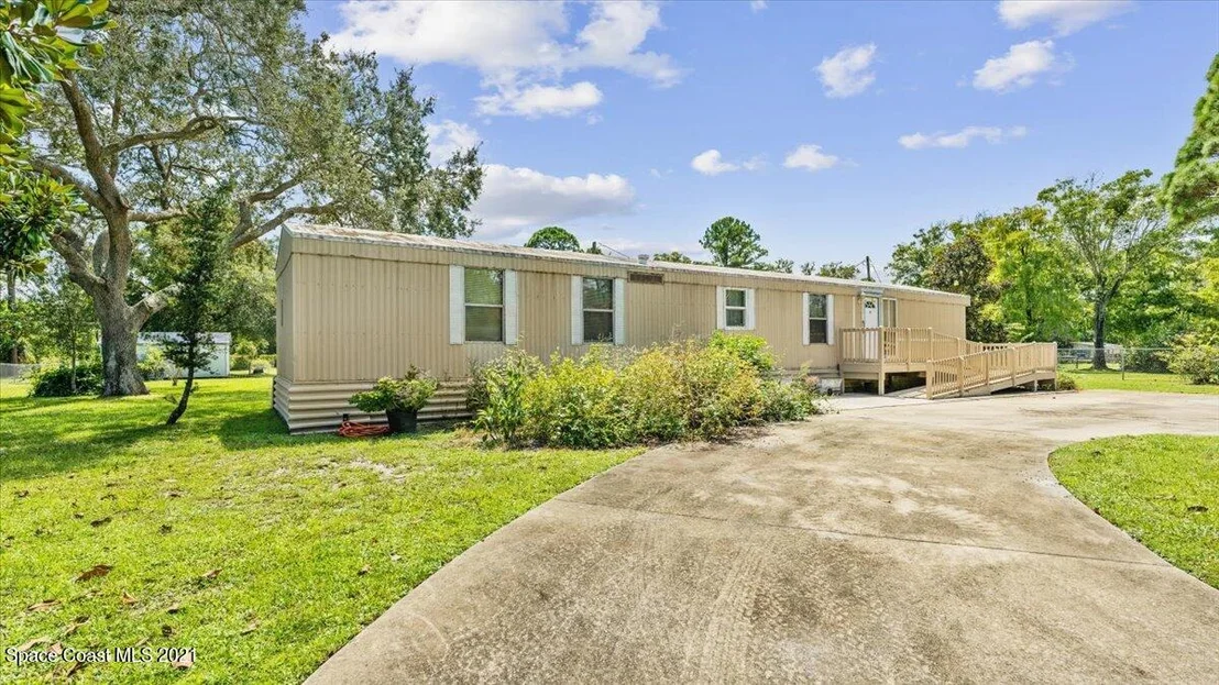Photo of 755 Ann Way