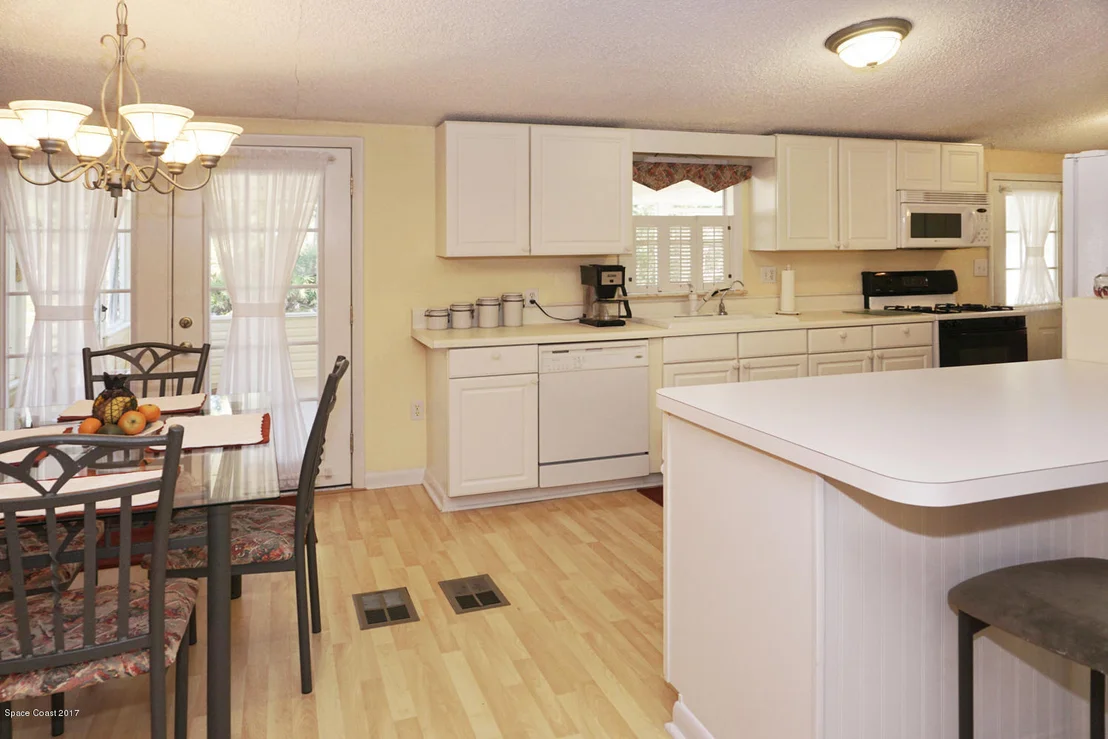 Photo of 4171 Aurantia Road