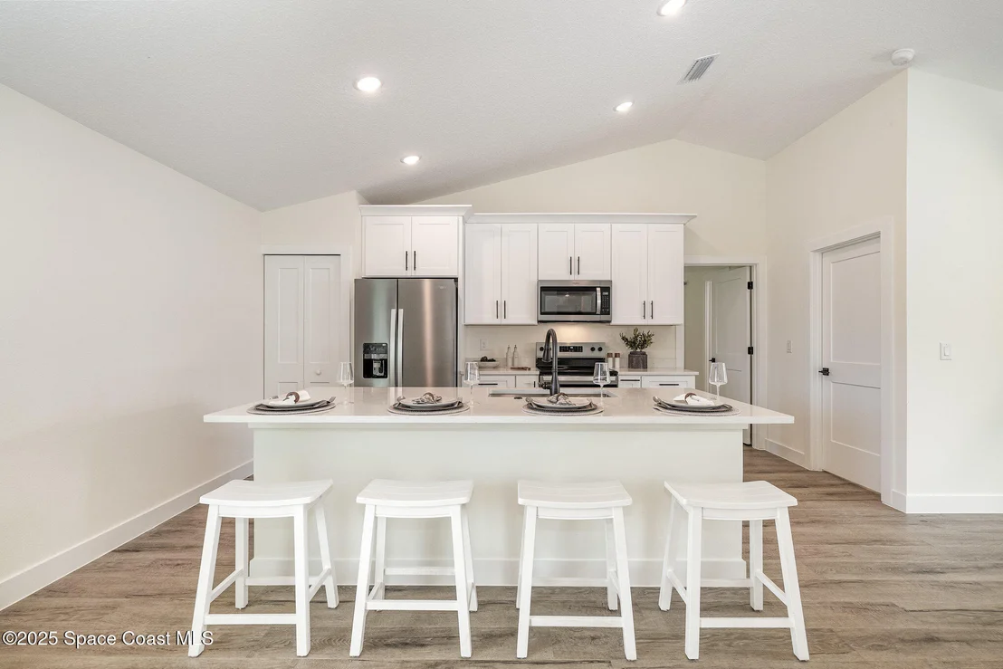 Photo of 6499 Pleasant Avenue