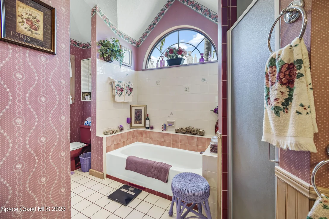Photo of 889 Spanish Wells Drive