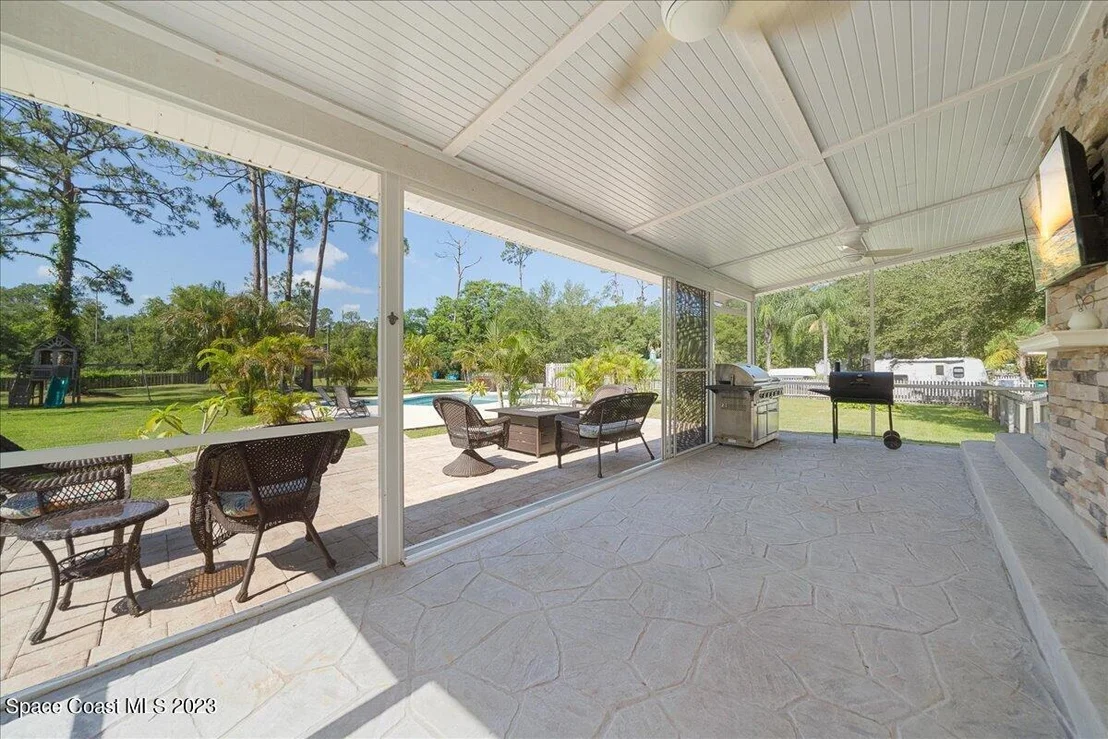 Photo of 8615 Sylvan Drive
