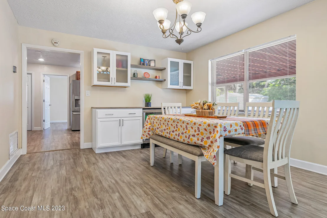 Photo of 1299 Troon Way
