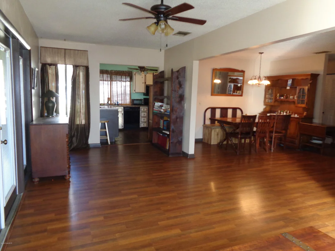 Photo of 1232 Dawn Street NE