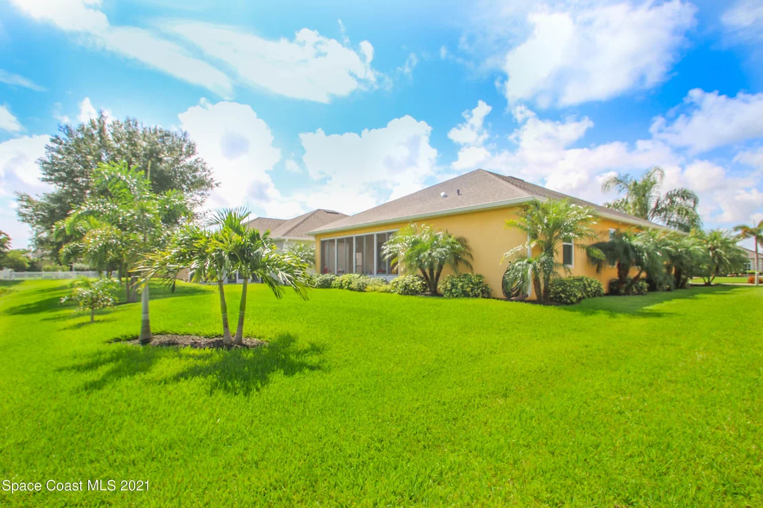 Photo of 1462 Hemingway Boulevard