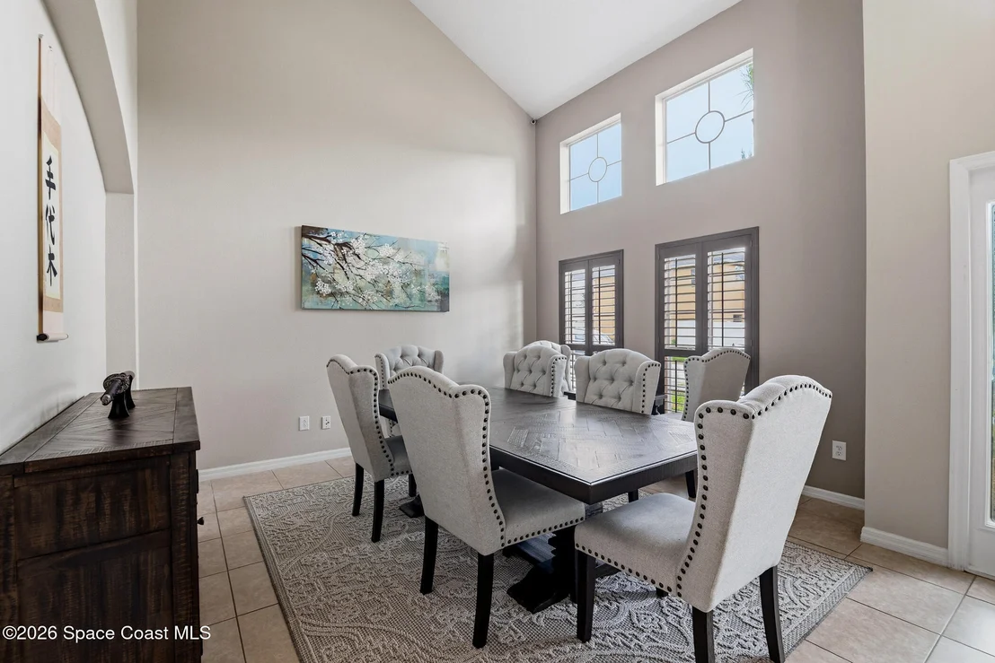 Photo of 1400 Bourke Lane