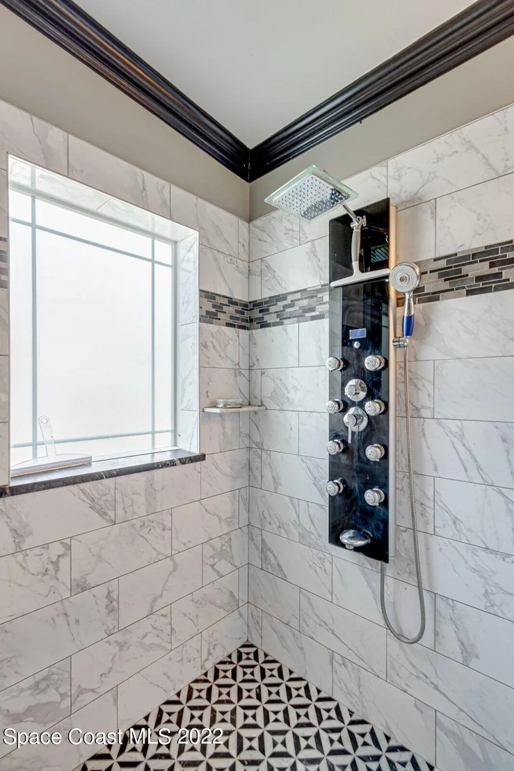 Photo of 1075 Lindholm Place