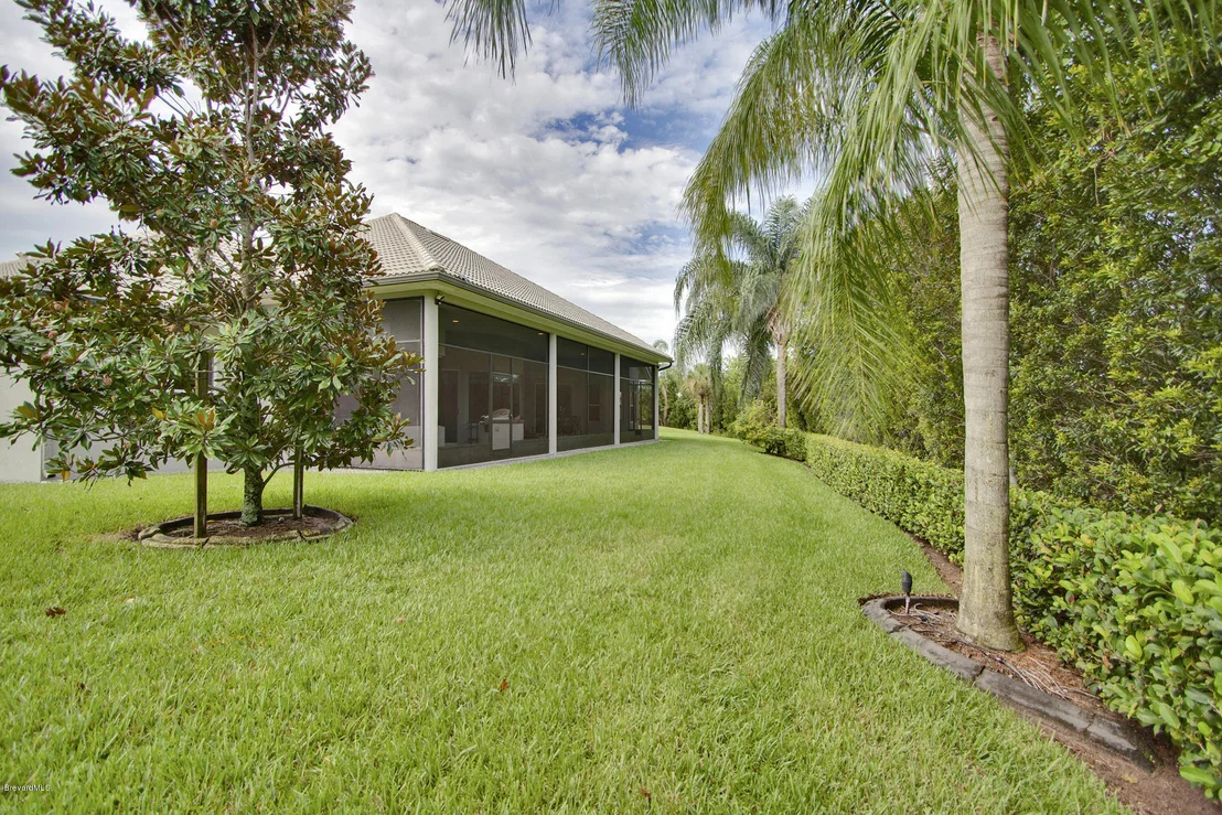 Photo of 8210 Compton Way