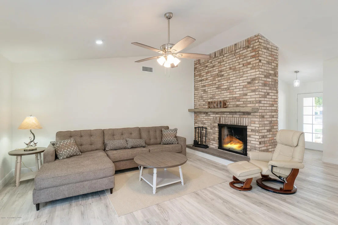 Photo of 7780 Sheridan Road