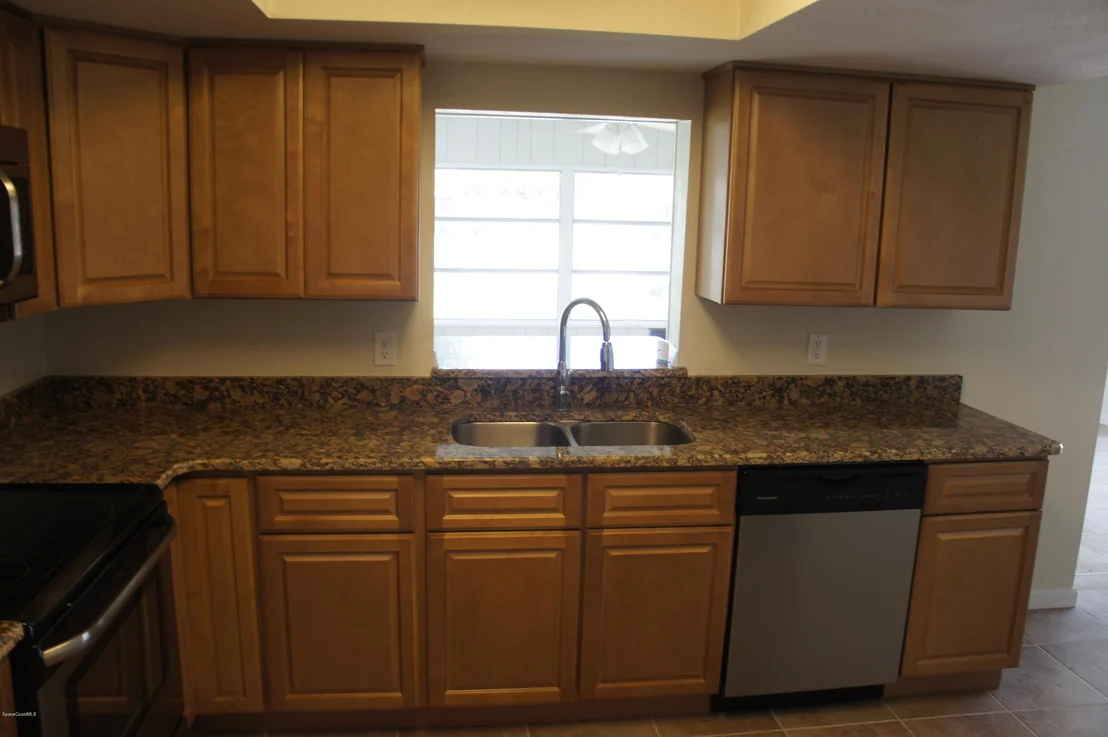 Photo of 308 Amherst Avenue