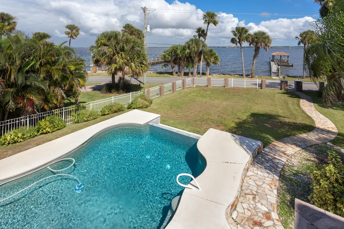 Photo of 3447 Indian River Drive N