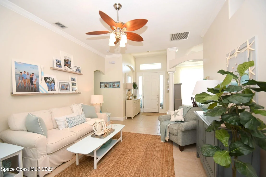 Photo of 5840 Rusack Drive