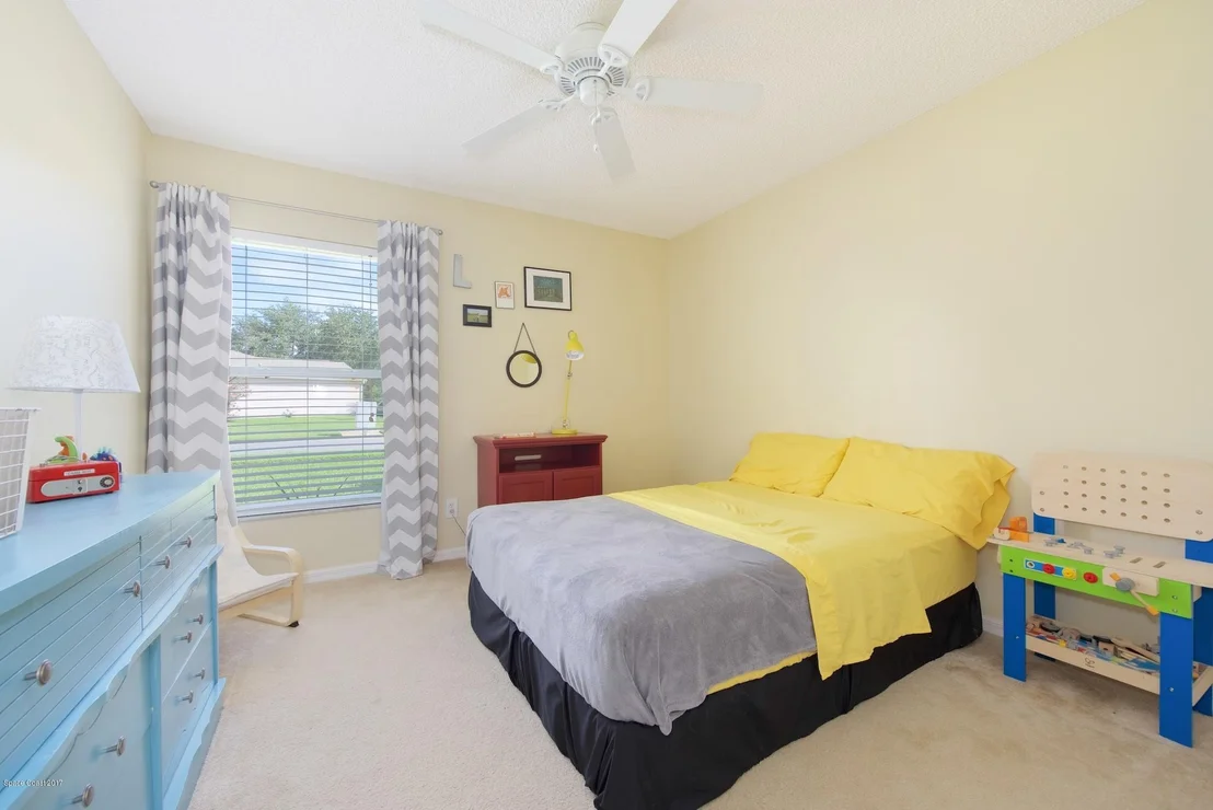 Photo of 976 Villa Drive