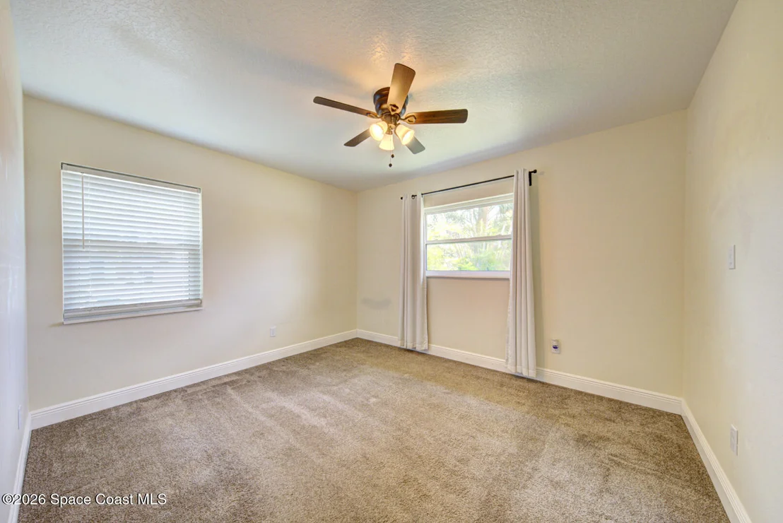 Photo of 452 Alice Drive