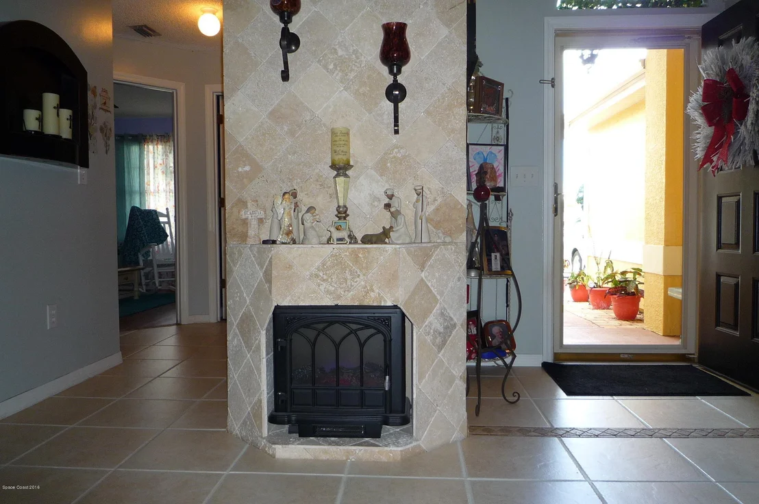 Photo of 7237 Hammock Lakes Drive