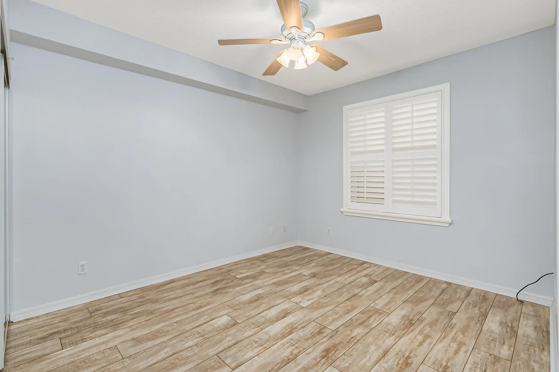 Photo of Unit 604 at 100 Riverside Drive