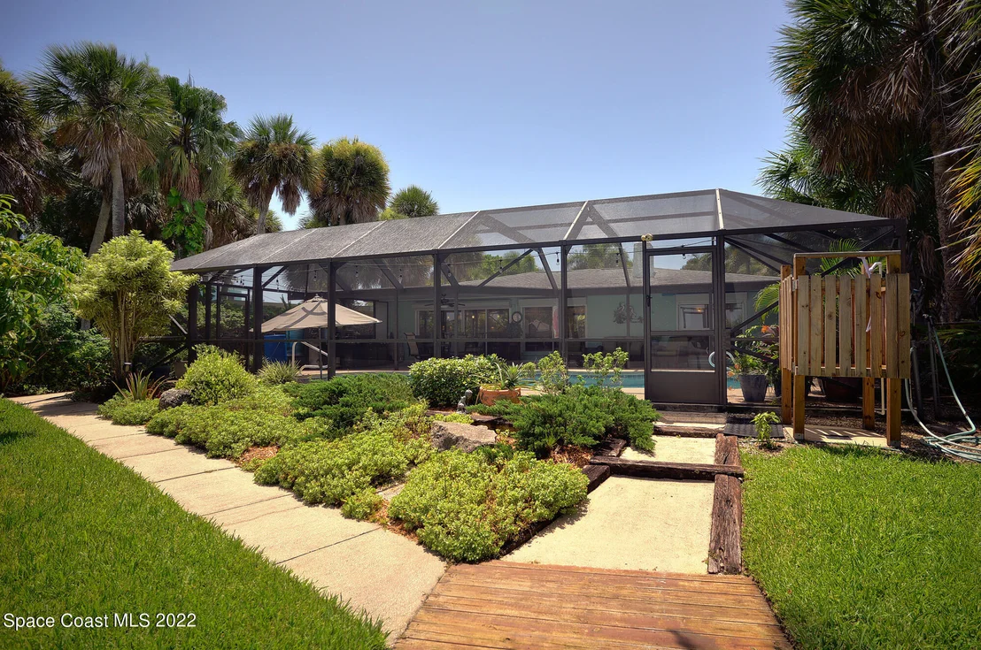 Photo of 45 W Bay Drive