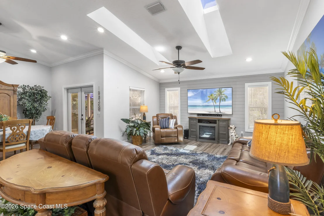 Photo of 5870 39th Lane
