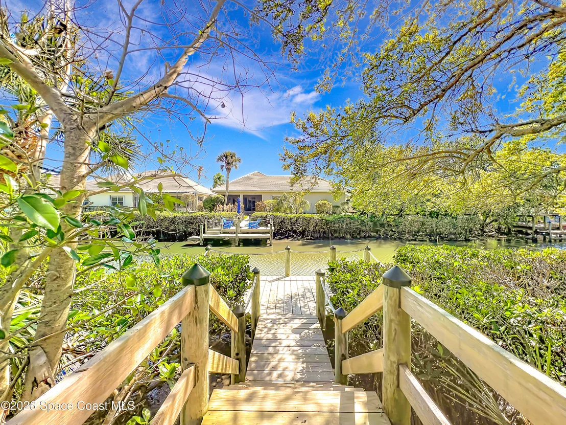Photo of 383 Pentland Drive
