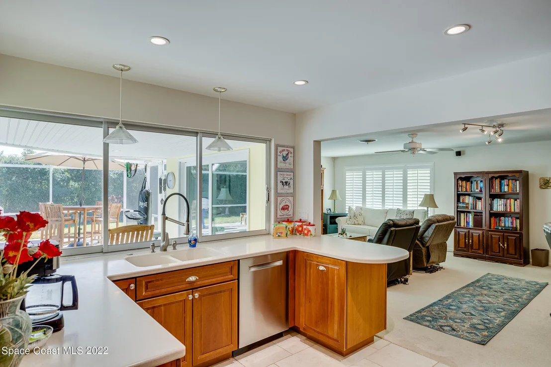Photo of 685 Glenview Terrace