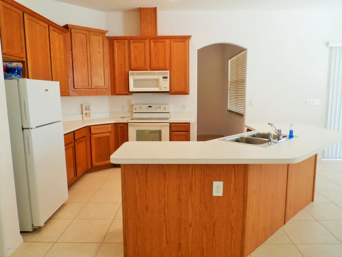 Photo of 1796 Windbrook Drive SE