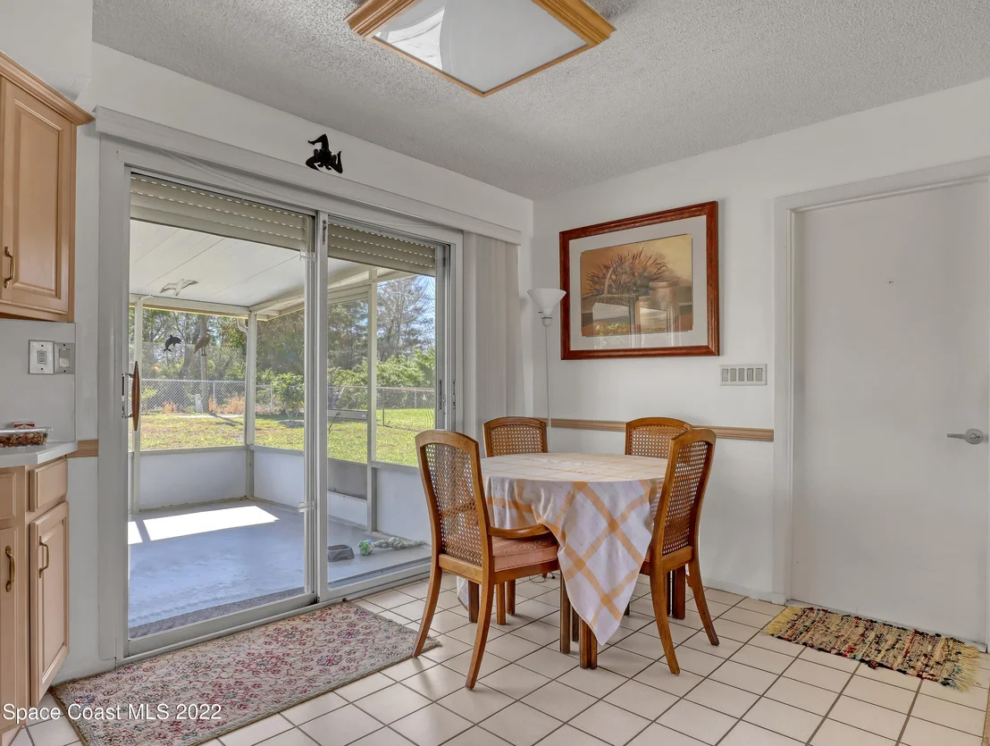 Photo of 2724 Rodeo Drive NE
