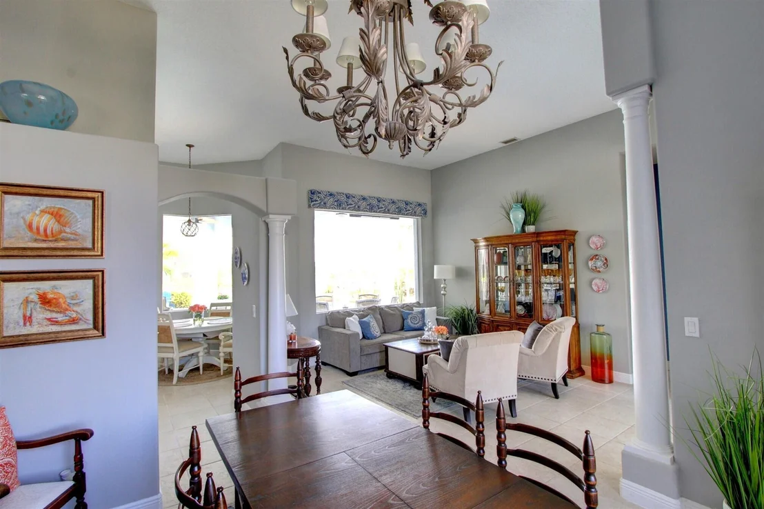 Photo of 1210 Starling Way