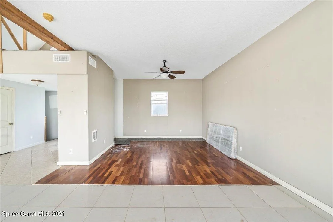 Photo of 5135 Palm Drive