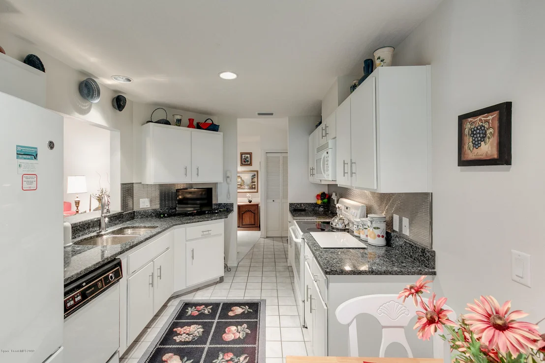 Photo of 906 Ridge Lake Drive