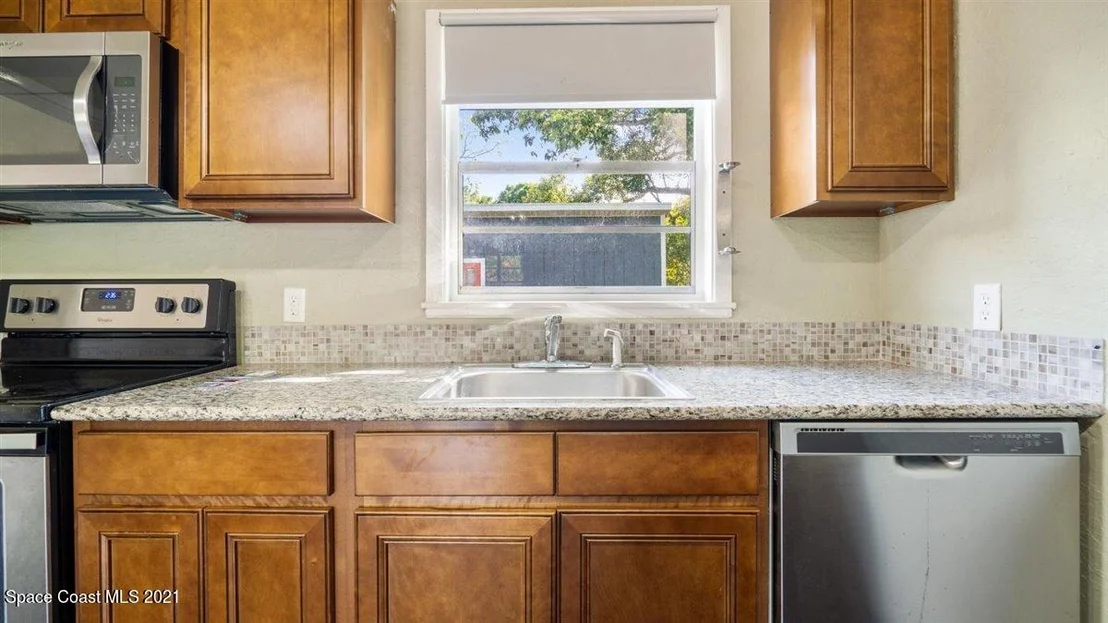 Photo of 7535 Sheridan Road