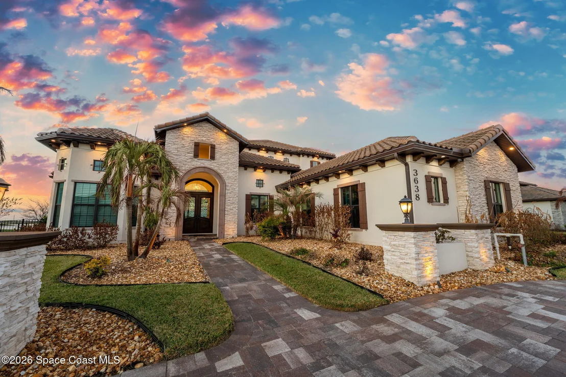 Photo of 3638 Lake Adelaide Place