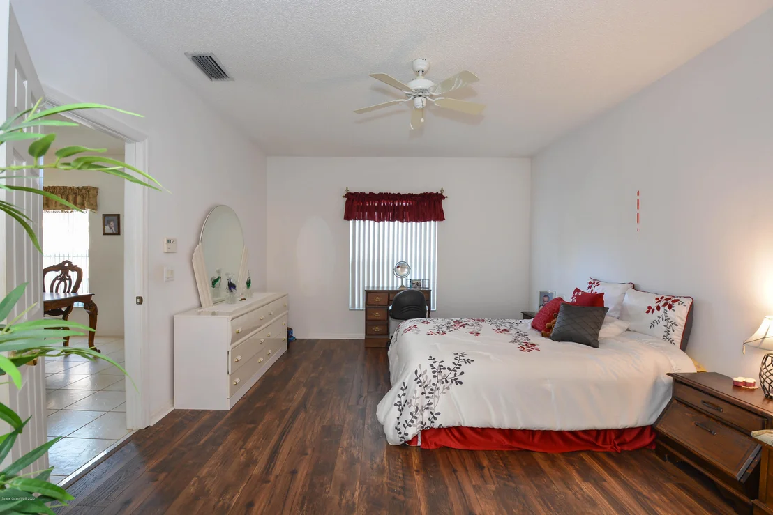Photo of 725 Falls Creek Drive